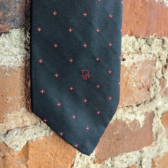 Christian Dior Black w/‎ Red & White Geometric Pattern Tie - Picture 1 of 6